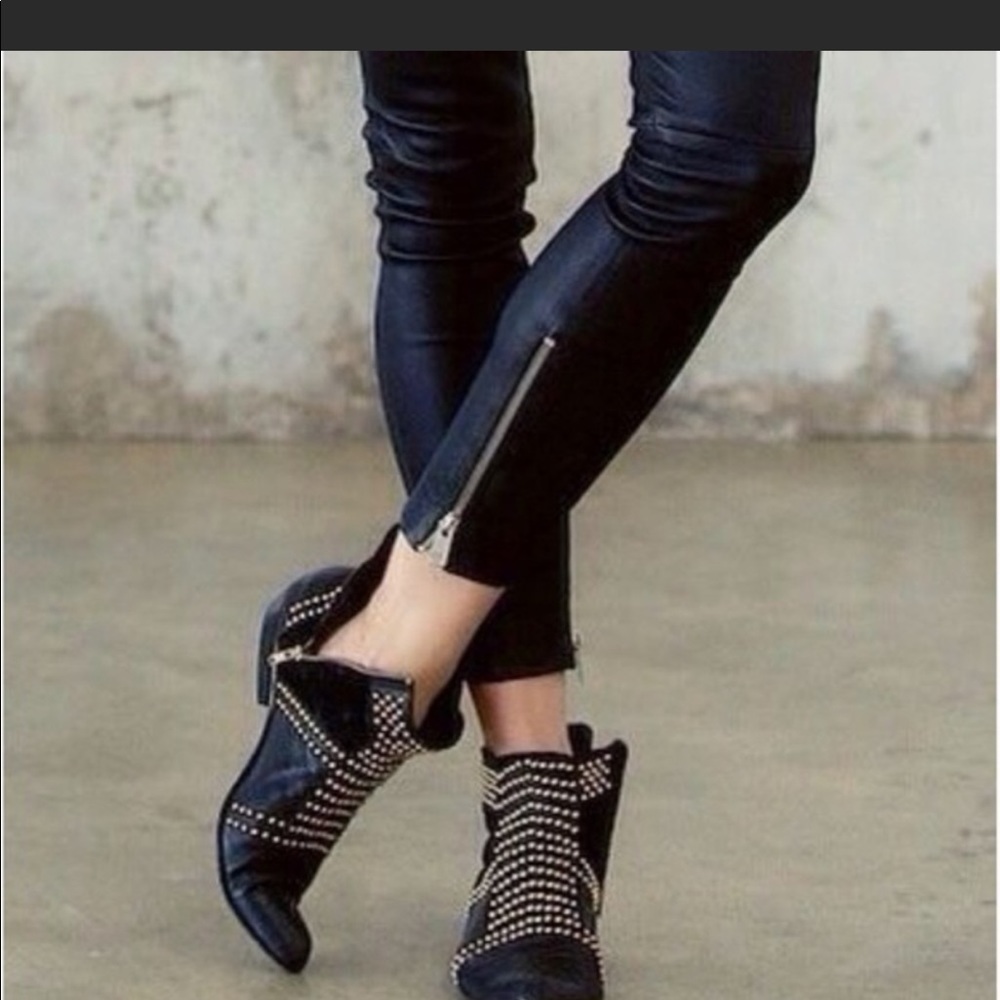 Anine bing boots